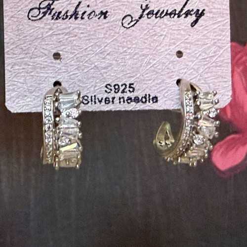 Earrings new, silver color