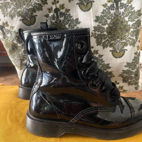 Dr. Martens patent leather boots used, size 38, black
