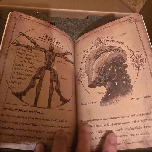 Doom Eternal Collector's Edition PS4 like new with wearable helmet