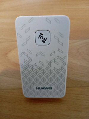 Huawei WiFi repeater used in good condition