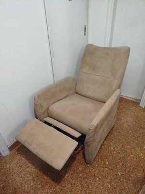 Beige reclining armchair like new with footrest