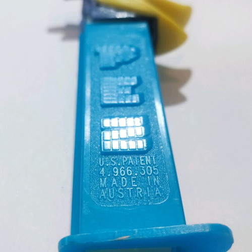 Pezz Road Runner candy dispenser used, collectible 90s