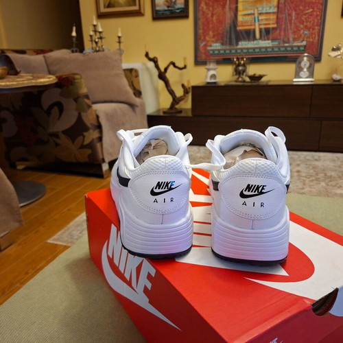 Nike Air Max SC athletic shoes new, size 45.5, black and white