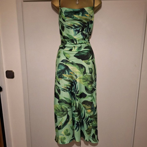 Green Leaf Print Midi Cami Dress Size Medium Shein like new