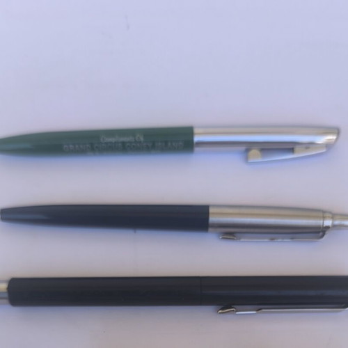 Parker Jotter pen, Parker Vector fountain pen and Sheaffer pen set