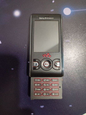 Sony Ericsson W595 used, non-functional for parts