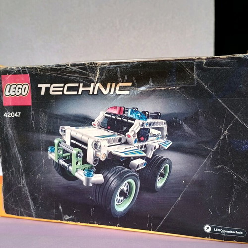 Lego Technic Police Interceptor 42047 like new