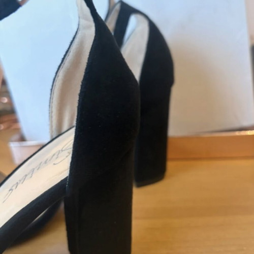 Suede black sandals new, size 40, platform style