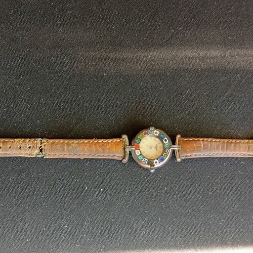 Murano watch used, broken chain