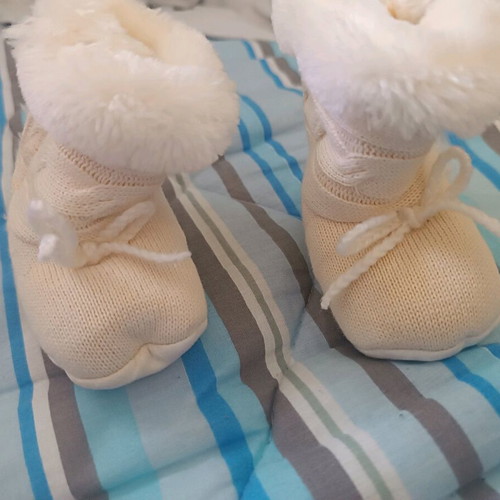 Mayoral Baby Shoes Fur Newborn like new