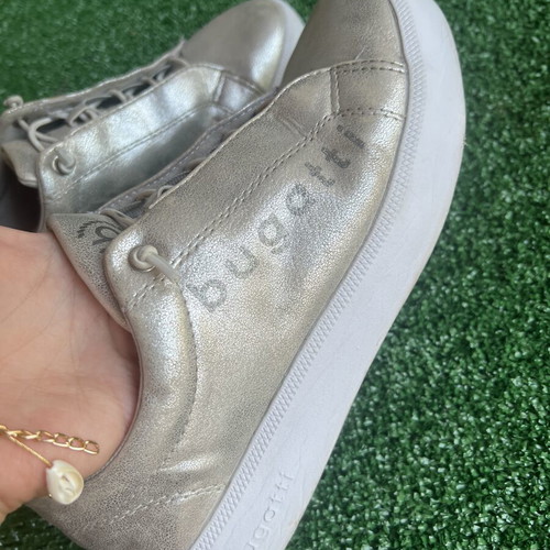 Bugatti women's sneakers like new, silver, size 37