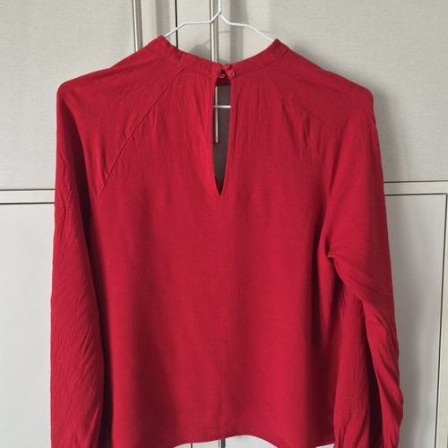 Bershka red blouse with neckline cut used, size L