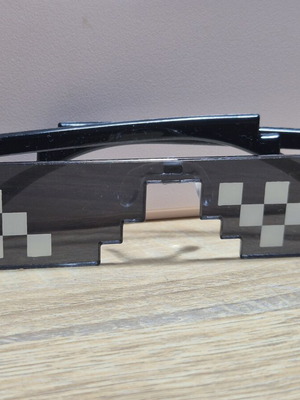 Glasses like new, classic old meme style, black