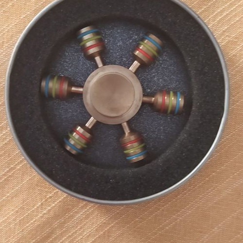 Fidget spinners in excellent condition