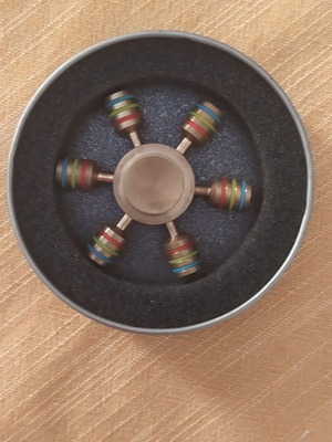 Fidget spinners in excellent condition