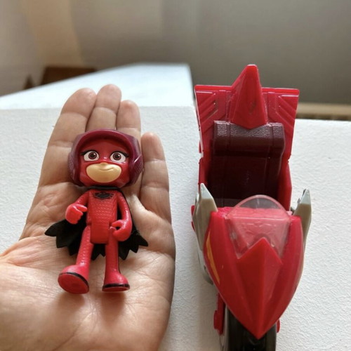 PJ Masks Owlette & Cat Boy figures in vehicles like new