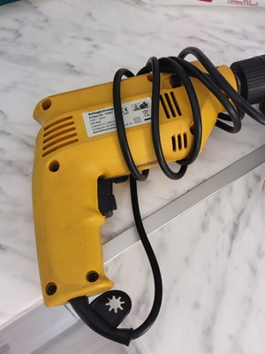 Brüder Mannesmann Hammer Drill 650 Watt used with 13 mm keyless chuck