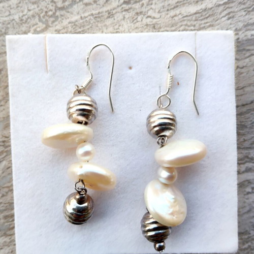 925 Earrings with Pearls like new, silver and white