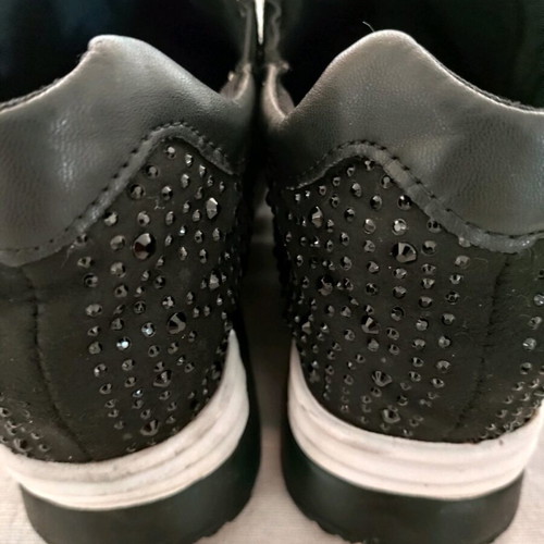 Black women's sneakers with rhinestone effect like new