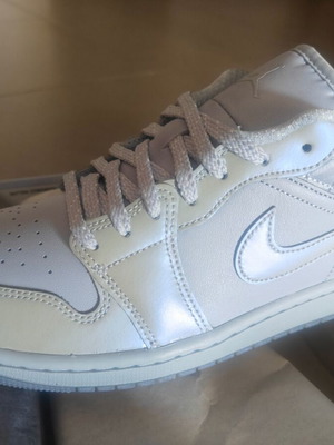 Nike Air Jordan Low 1 SE γυναικεία νούμερο 40 καινούργια, ασημί γκρι