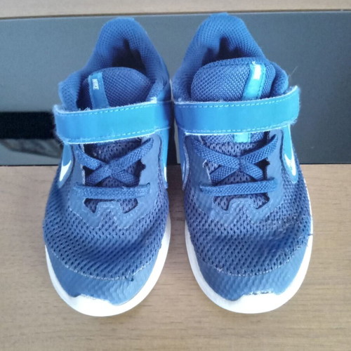 Nike athletic shoes size 26 used, blue