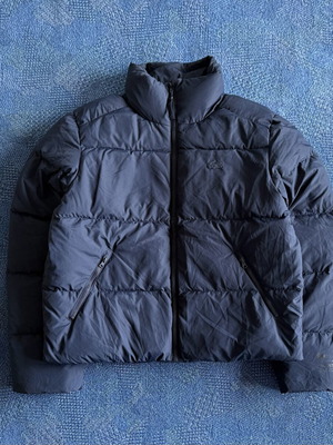 Lacoste Down Jacket like new, women's winter coat with down and feathers, size S/M