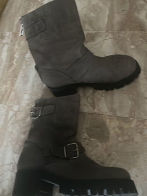 Women's boots new, size 36