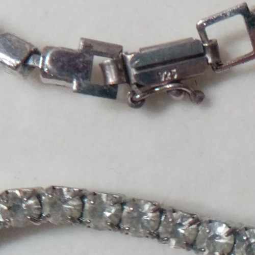 Silver necklace 925° with sparkling crystals like new
