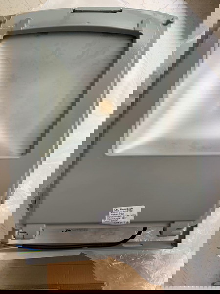 ΠΡΟΒΟΛΕΑΣ LED 70W