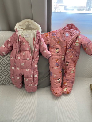 Baby exit suits like new for up to 18 months