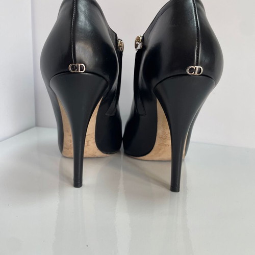 Dior leather heels like new, black, size 37.5