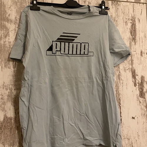 Puma Graphic Logo T-Shirt Light Blue size L like new