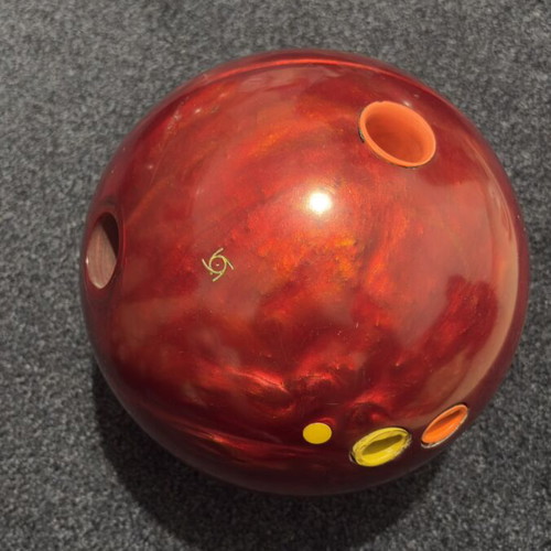 Bowling ball like new with finger holes