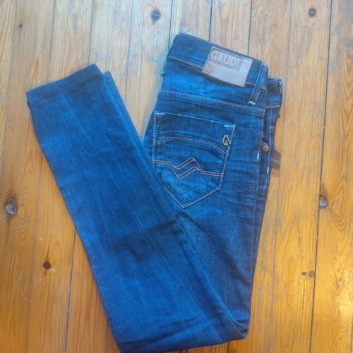 Gaudi dark blue tight women's jeans size 27 like new