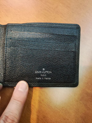 Louis Vuitton Multiple Wallet black Taiga leather like new
