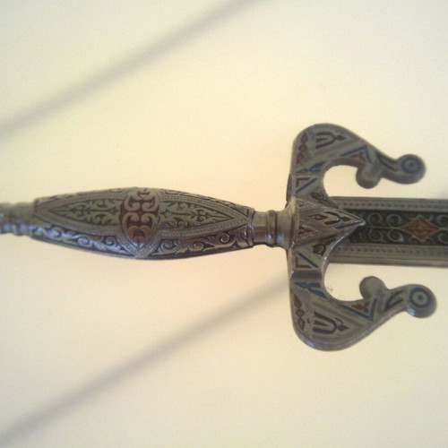 Collectible Venetian Stiletto Paper Cutter like new, 24cm metal