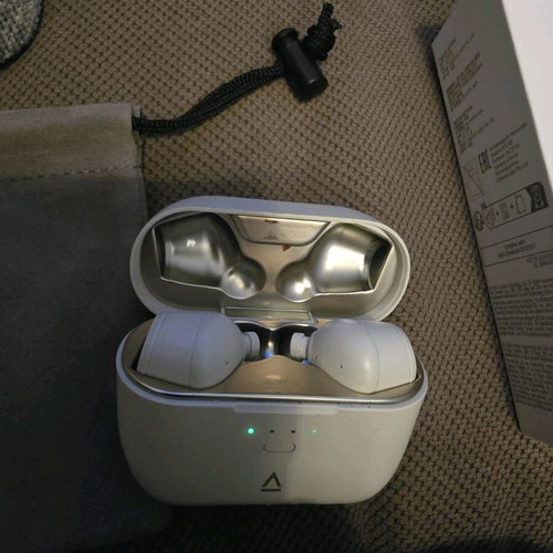 Creative Zen Air SXFI Bluetooth Earbuds new with Super X-Fi and ANC