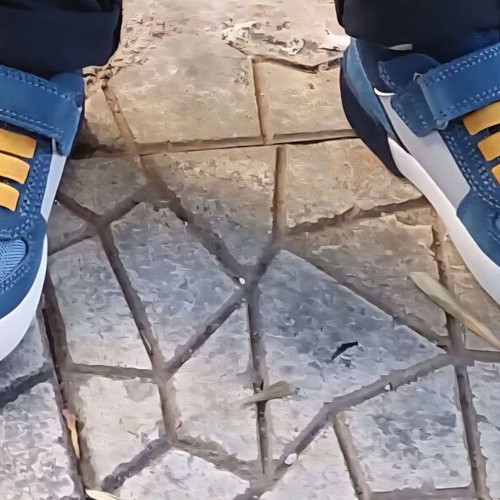 Geox Blue Sneakers Kids Shoes Size 26 Like New