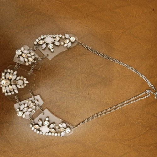 Plexiglass necklace like new