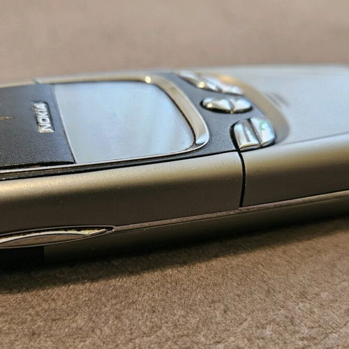 Nokia 8850 used, original, with charger and battery