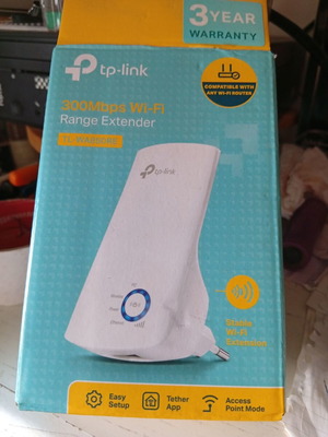 TP-LINK Wi-Fi Range Extender TL-WA850RE 300Mbps used