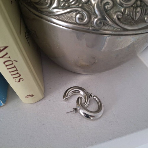 Hoop earrings like new, silver color