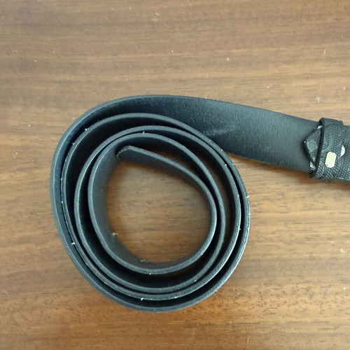 Guess belt for woman like new, black canvas with gold buckle, size L (105)