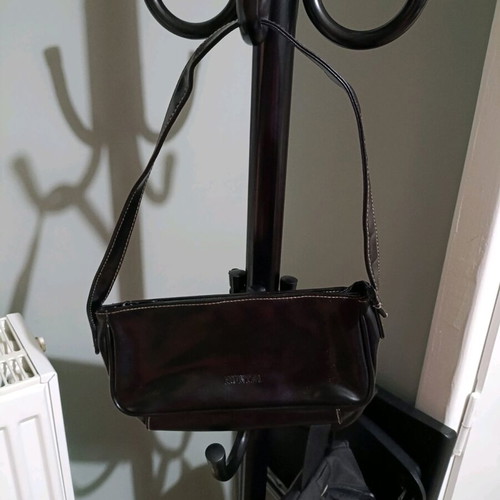 Hunter black shoulder bag like new