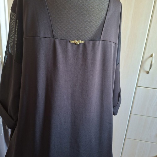 Mam dress like new with black top and colorful abstract print