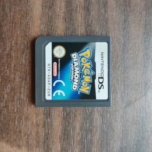 Pokemon Diamond Nintendo DS cartridge like new