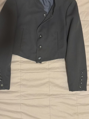 Set gray short jacket and black high waist pants like new, size 40