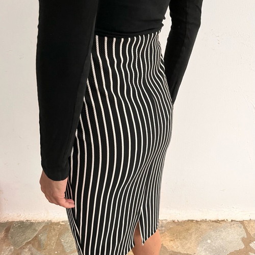 Anel striped skirt medium used, black and white