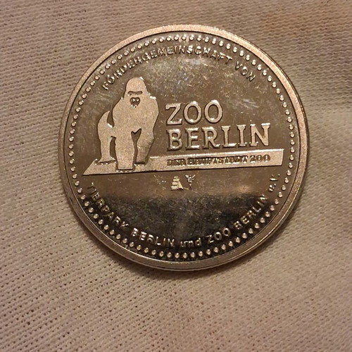Zoo Berlin Gorilla souvenir coin like new