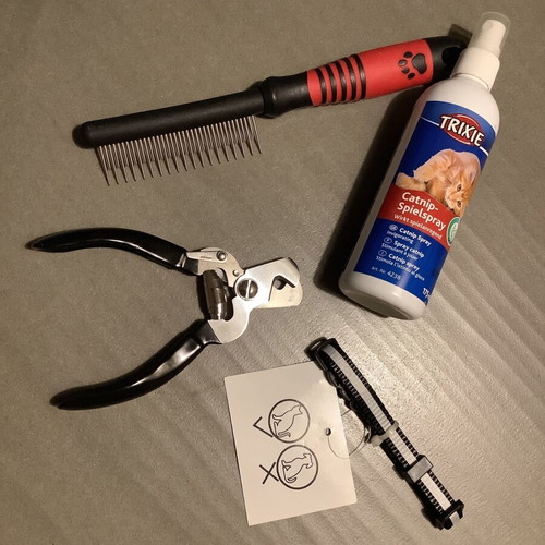 Cat grooming set new with brush, nail clipper, collar, Trixie catnip spray